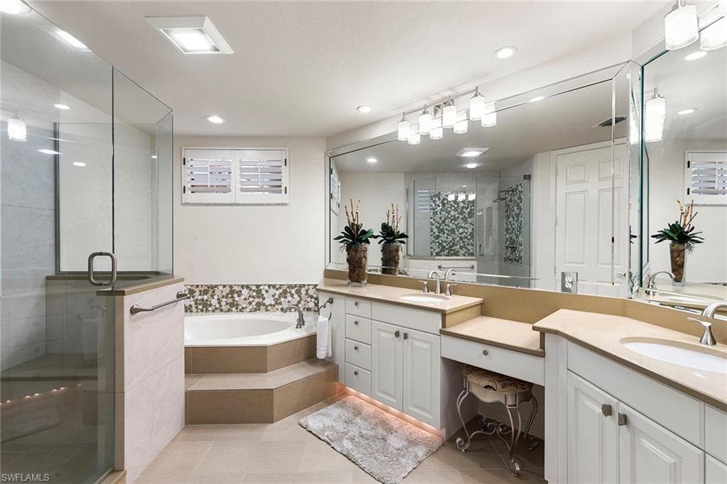 8460 Abbington Cir 1811, Naples, FL 34108-20