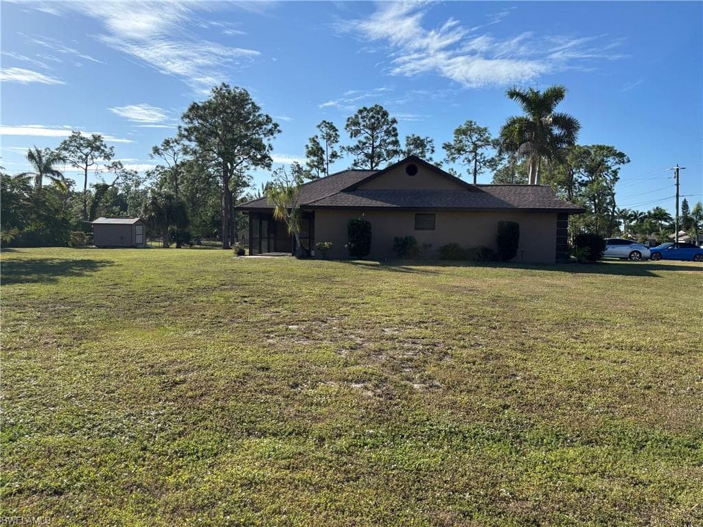 25311 Paradise Road Rd, Bonita Springs, FL 34135-4