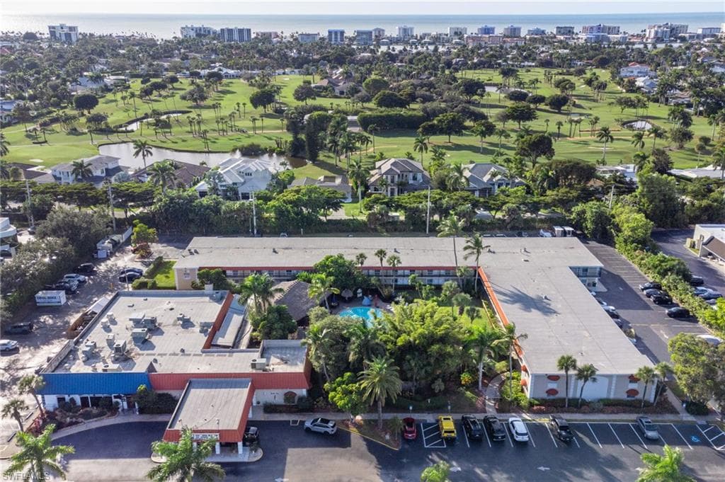 2555 9th St N 204, Naples, FL 34103-1