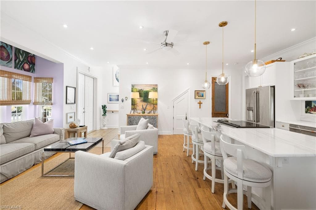 2348 Florida Ave, Naples, FL 34112-3