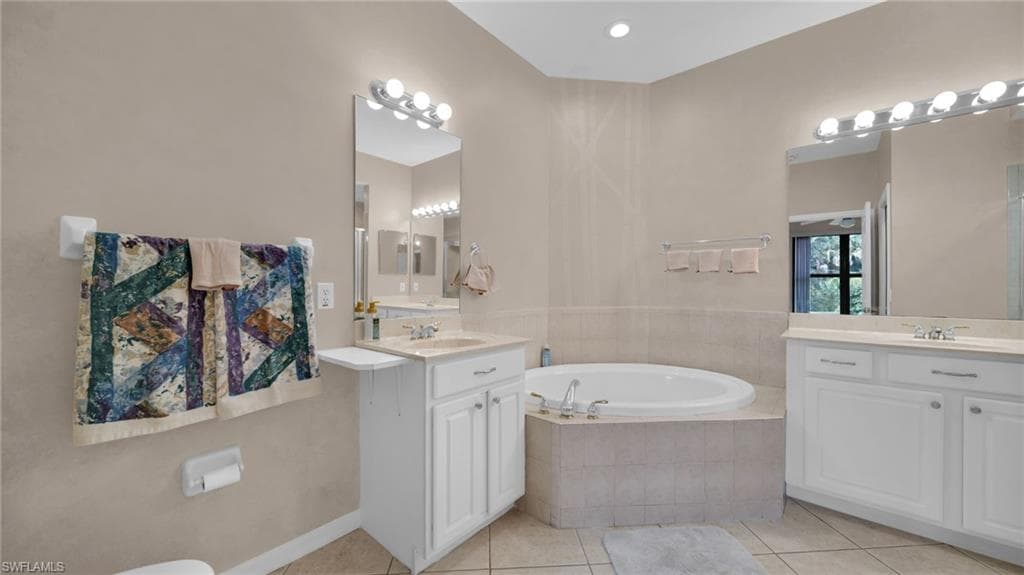 7730 Woodbrook Cir 4204, Naples, FL 34104-20