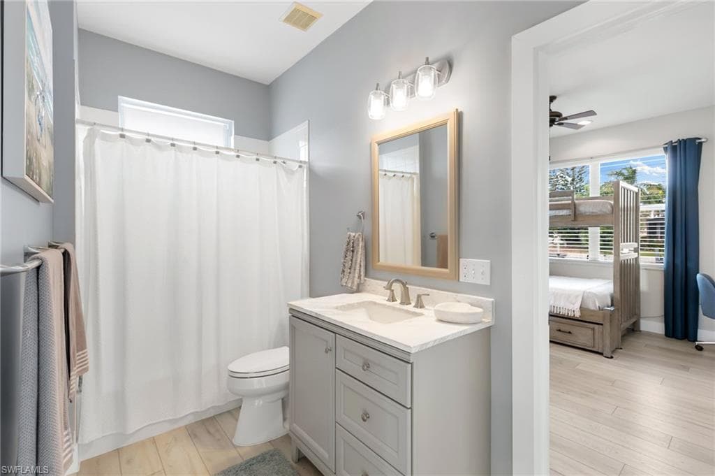 1058 Goldenrod Ave, Marco Island, FL 34145-25