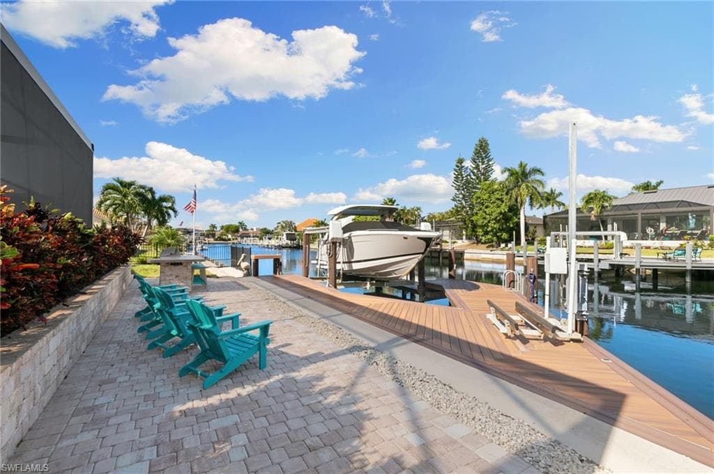 1058 Goldenrod Ave, Marco Island, FL 34145-32