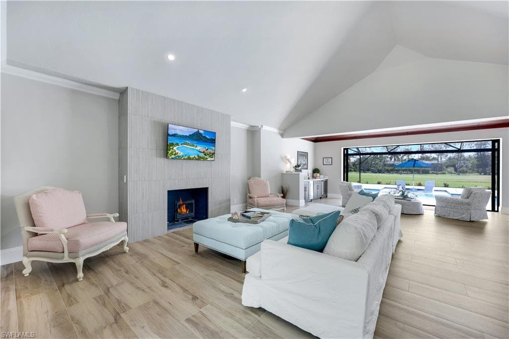 4701 Oak Leaf Dr, Naples, FL 34119-14