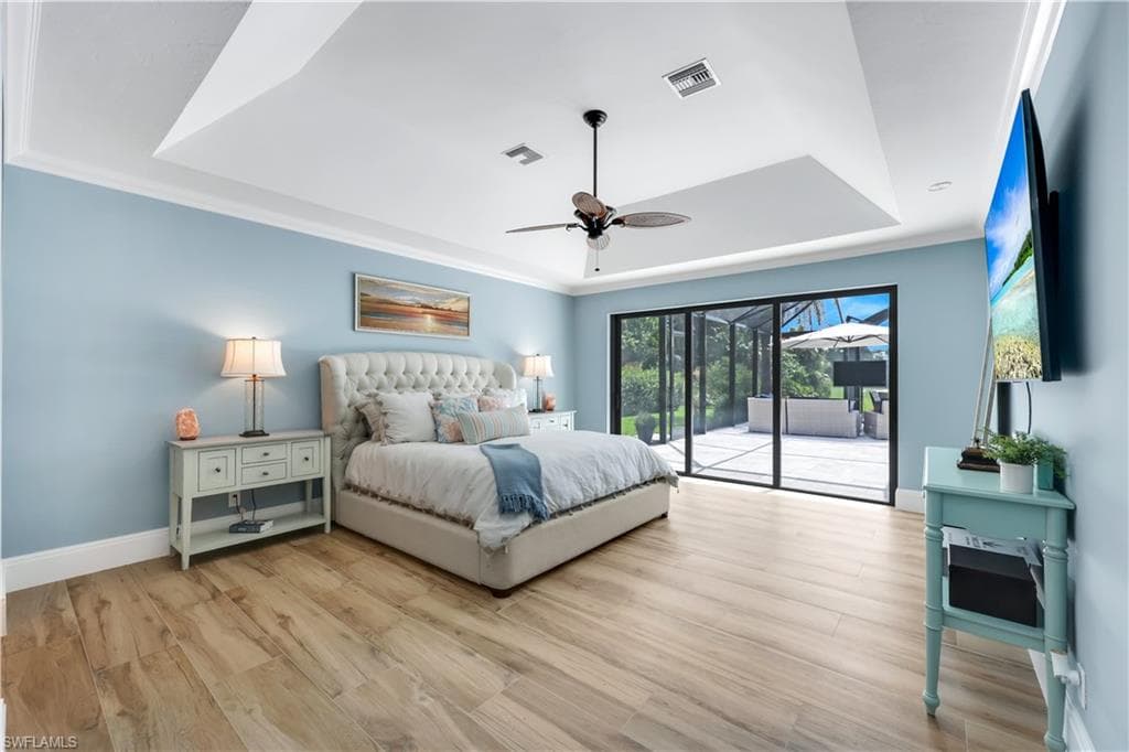 4701 Oak Leaf Dr, Naples, FL 34119-16