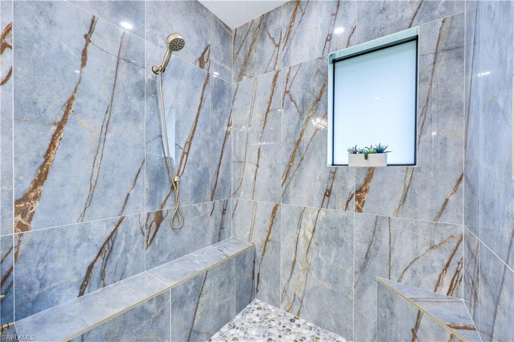 4701 Oak Leaf Dr, Naples, FL 34119-20