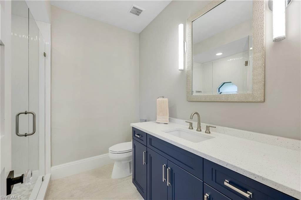 4701 Oak Leaf Dr, Naples, FL 34119-25