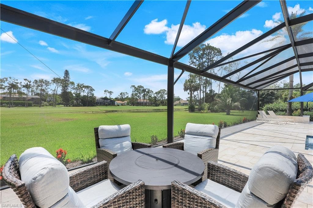 4701 Oak Leaf Dr, Naples, FL 34119-34