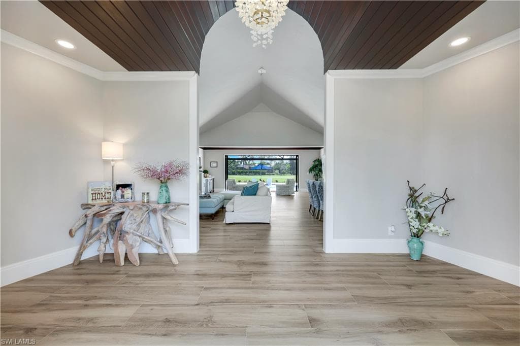 4701 Oak Leaf Dr, Naples, FL 34119-3