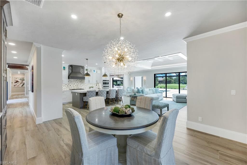 4701 Oak Leaf Dr, Naples, FL 34119-6