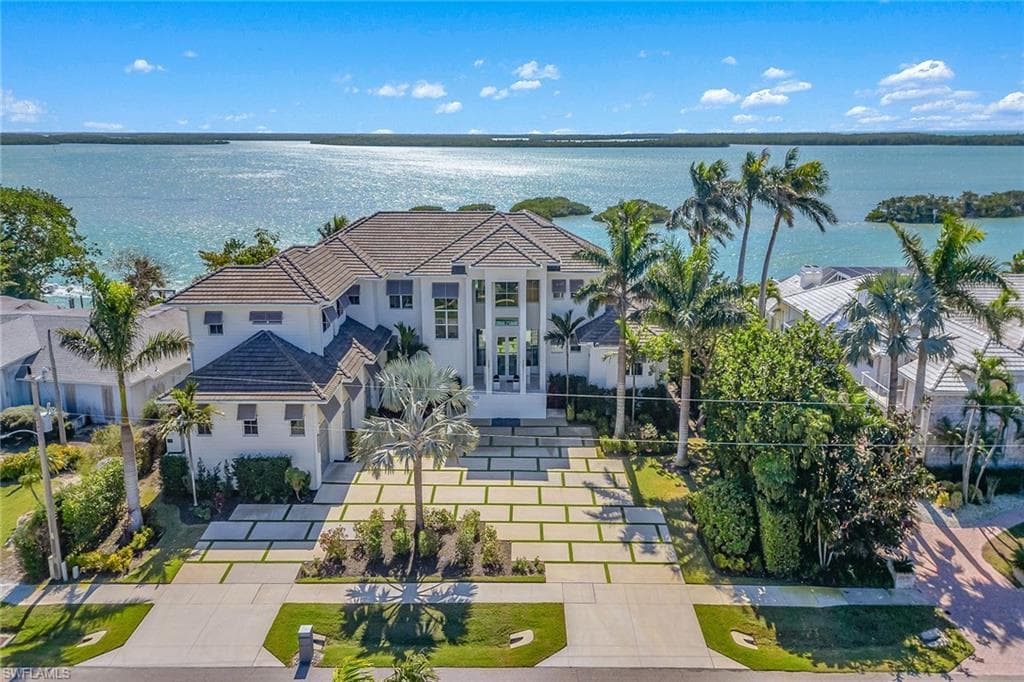 1829 Inlet Dr, Marco Island, FL 34145-1