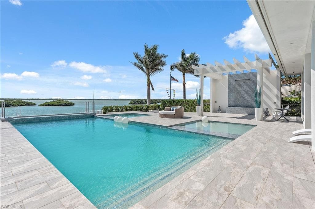 1829 Inlet Dr, Marco Island, FL 34145-40