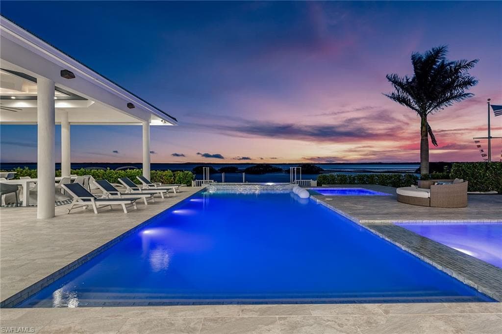 1829 Inlet Dr, Marco Island, FL 34145-45