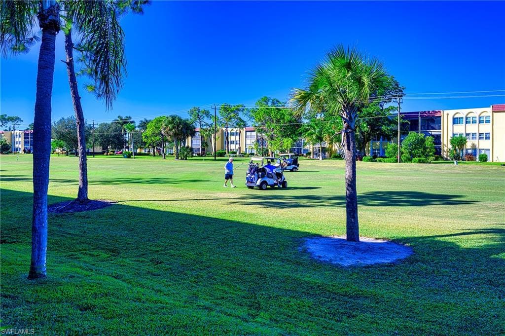 201 Quail Forest Blvd 103, Naples, FL 34105-7