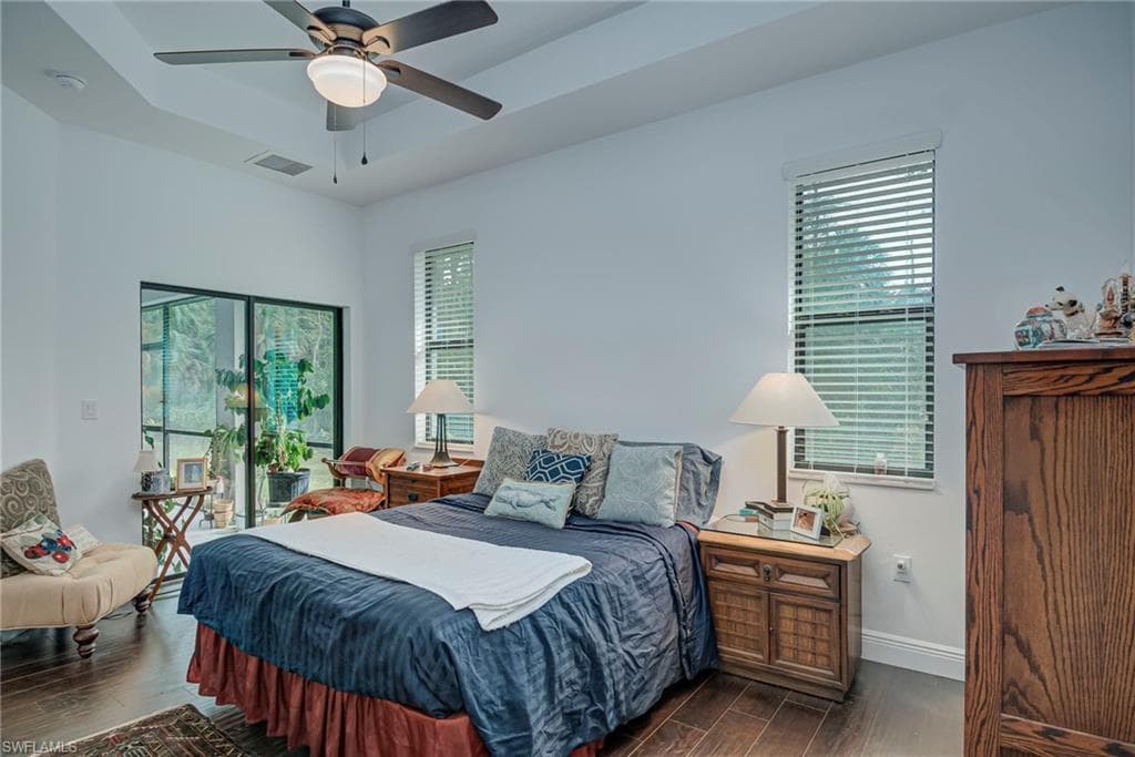 380 24th Ave NW, Naples, FL 34120-12