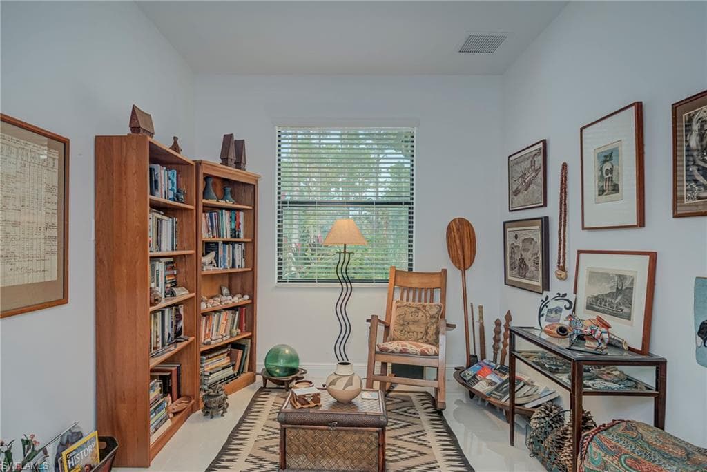 380 24th Ave NW, Naples, FL 34120-16