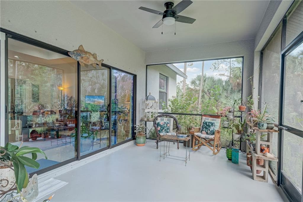 380 24th Ave NW, Naples, FL 34120-25