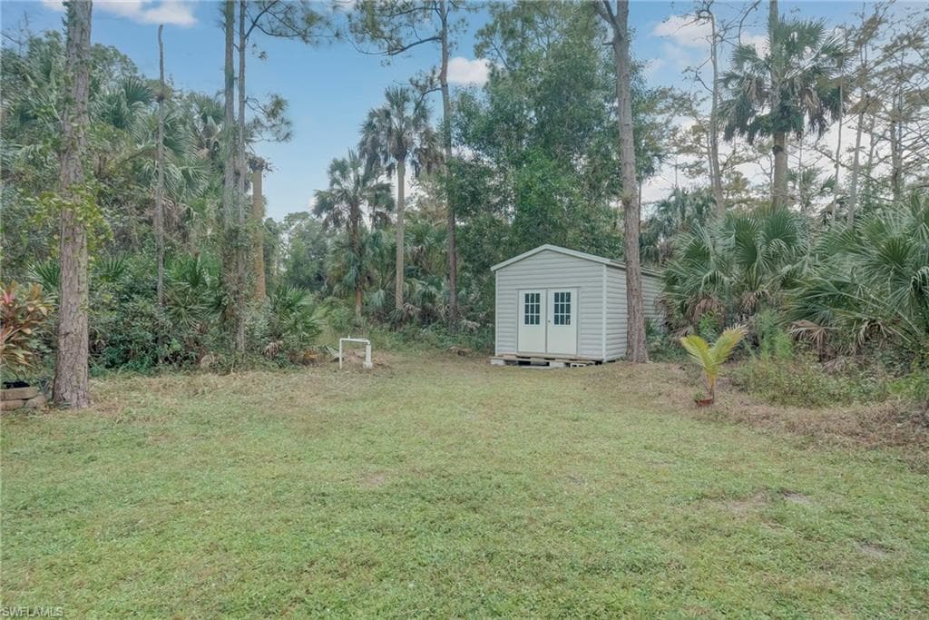 380 24th Ave NW, Naples, FL 34120-28