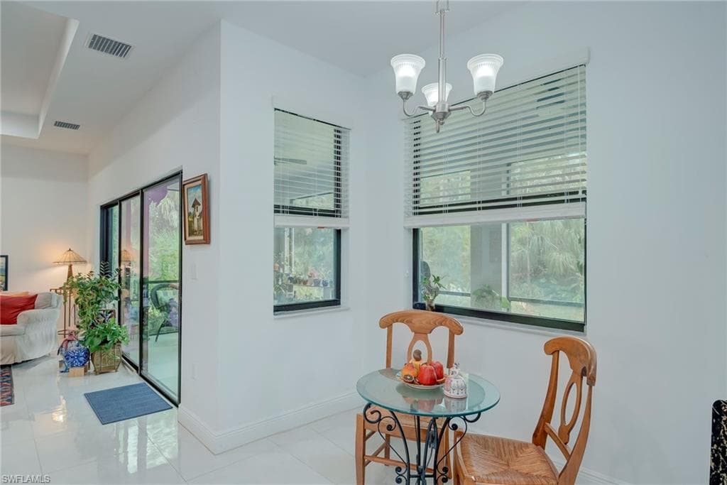 380 24th Ave NW, Naples, FL 34120-6