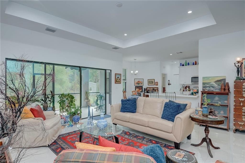 380 24th Ave NW, Naples, FL 34120-7