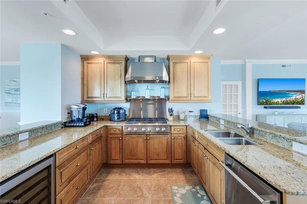 275 Indies Way 706, Naples, FL 34110-12