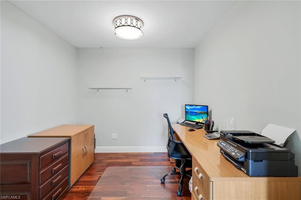 275 Indies Way 706, Naples, FL 34110-17