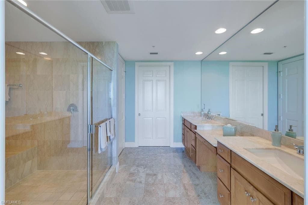 275 Indies Way 706, Naples, FL 34110-21