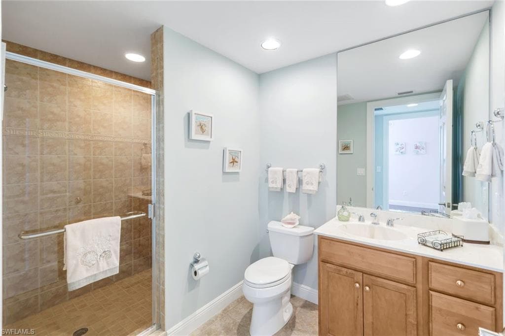 275 Indies Way 706, Naples, FL 34110-24