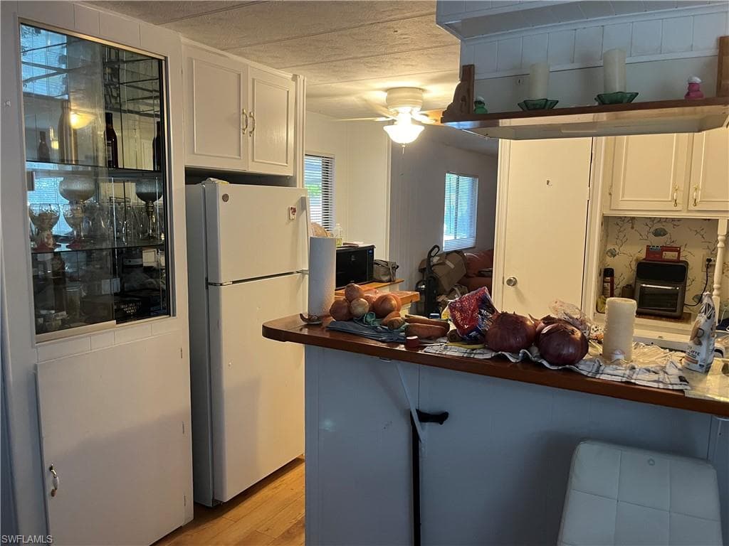 2036 Seagrape Court Ct NE, Naples, FL 34110-8