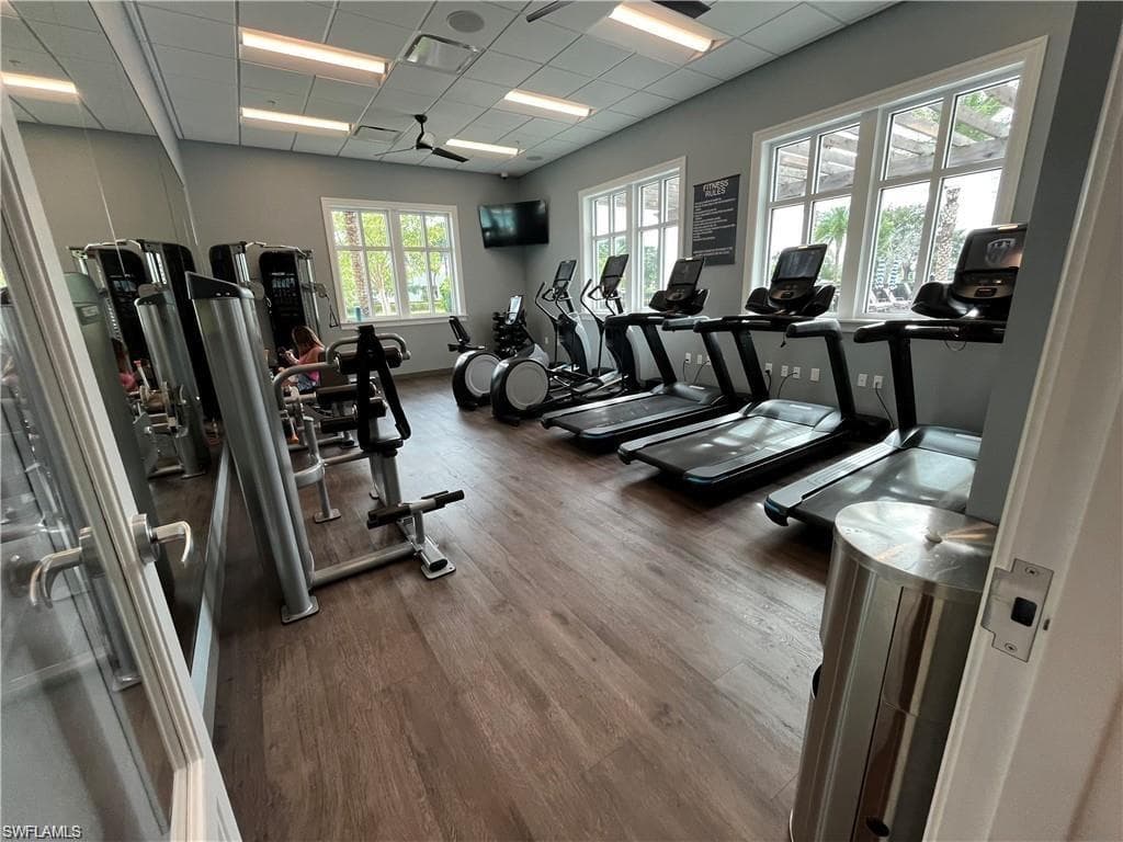 2036 Seagrape Court Ct NE, Naples, FL 34110-19