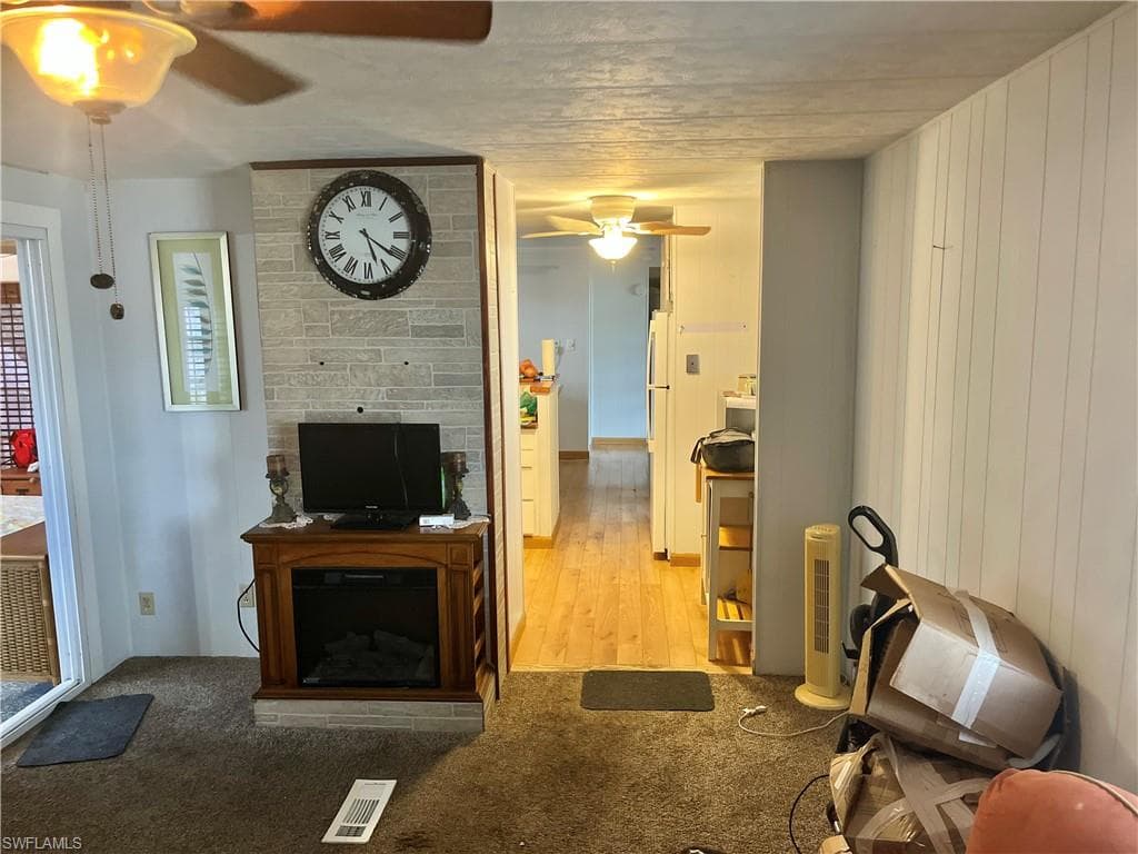 2036 Seagrape Court Ct NE, Naples, FL 34110-6