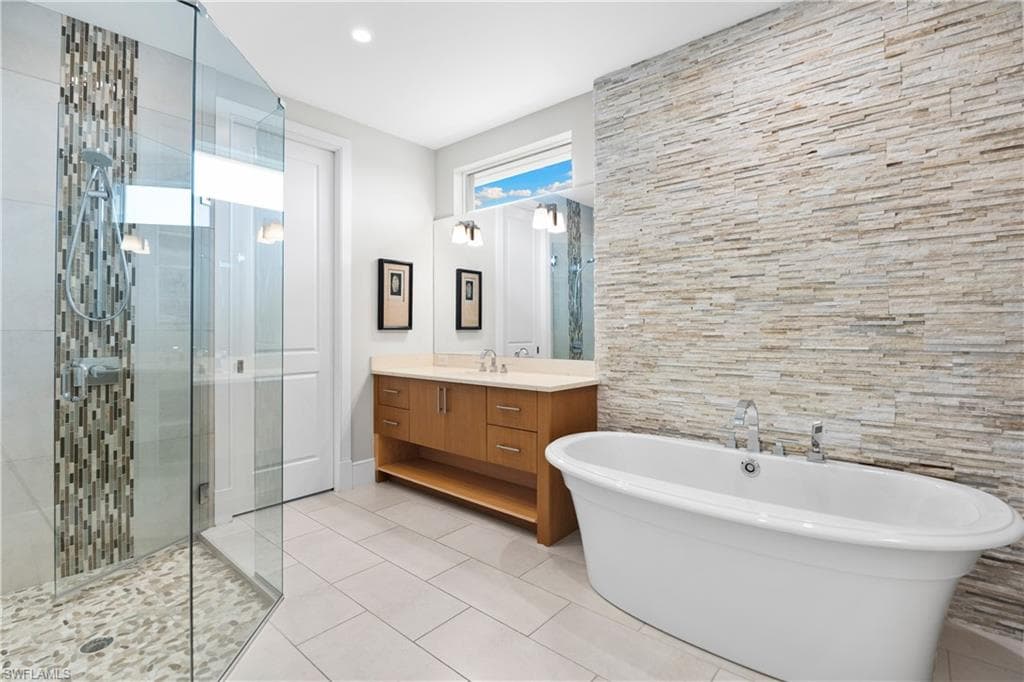 3890 Aloha Ln, Bonita Springs, FL 34134-25