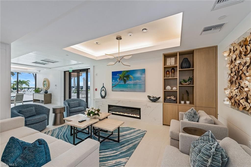 4001 Gulf Shore Blvd N 904, Naples, FL 34103-19