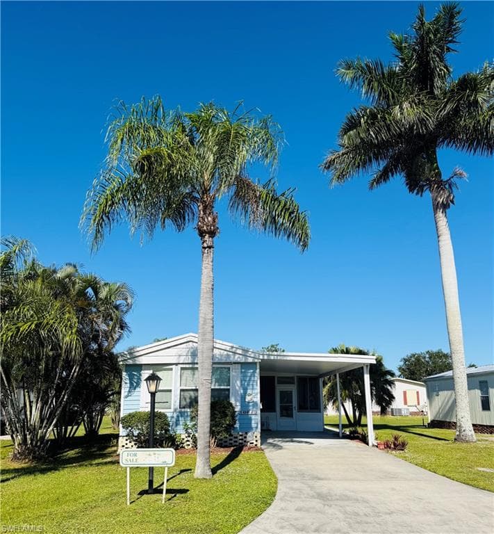 10620 Wales Loop, Bonita Springs, FL 34135-1