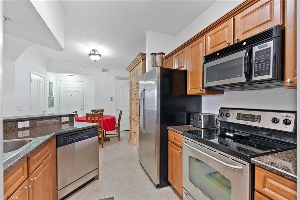 12990 Positano Cir 303, Naples, FL 34105-10