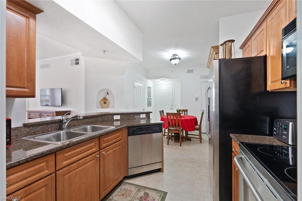 12990 Positano Cir 303, Naples, FL 34105-11