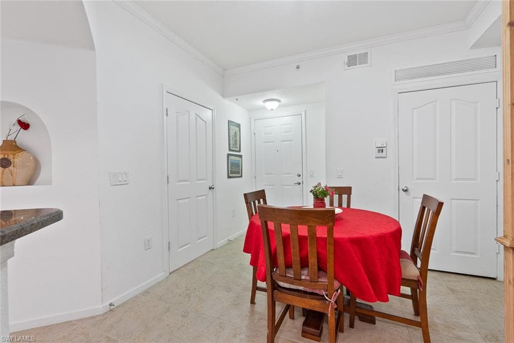 12990 Positano Cir 303, Naples, FL 34105-12