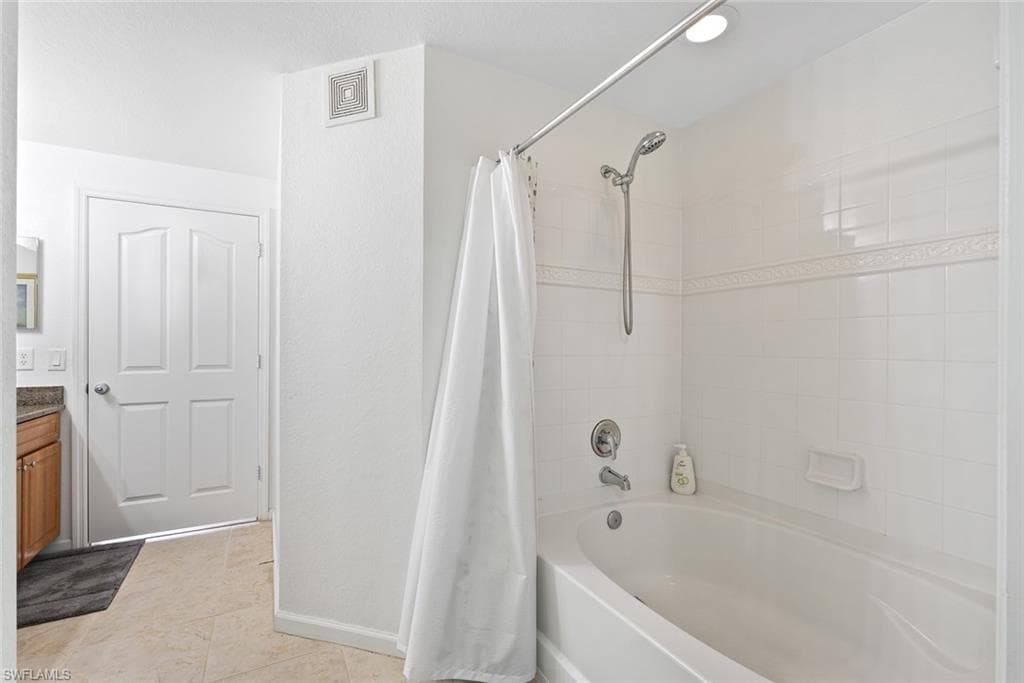 12990 Positano Cir 303, Naples, FL 34105-26