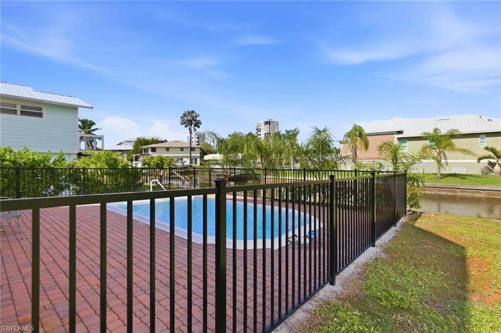 4748 Jackfish St, Bonita Springs, FL 34134-11