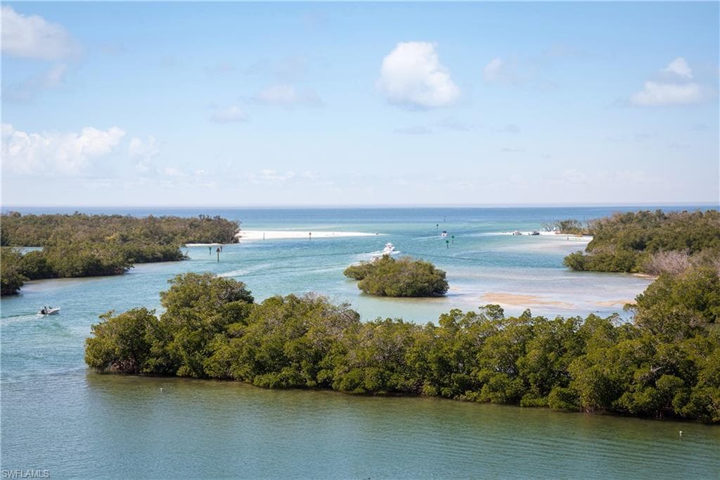 425 Dockside Dr 605, Naples, FL 34110-17