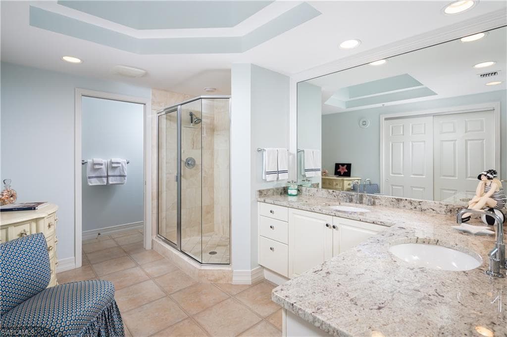 425 Dockside Dr 605, Naples, FL 34110-21