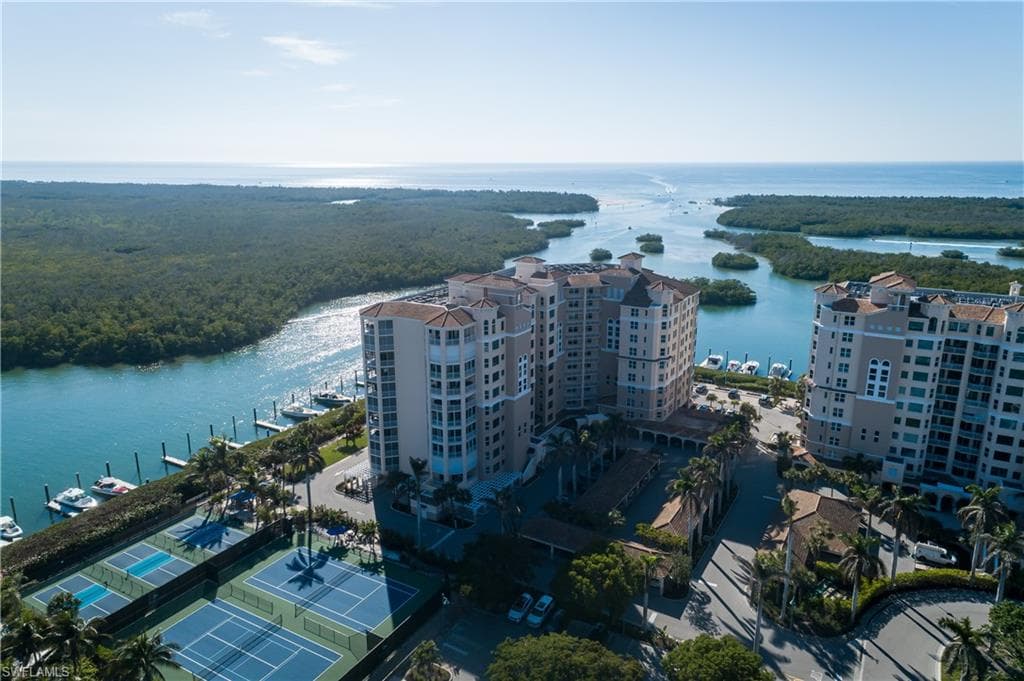 425 Dockside Dr 605, Naples, FL 34110-26
