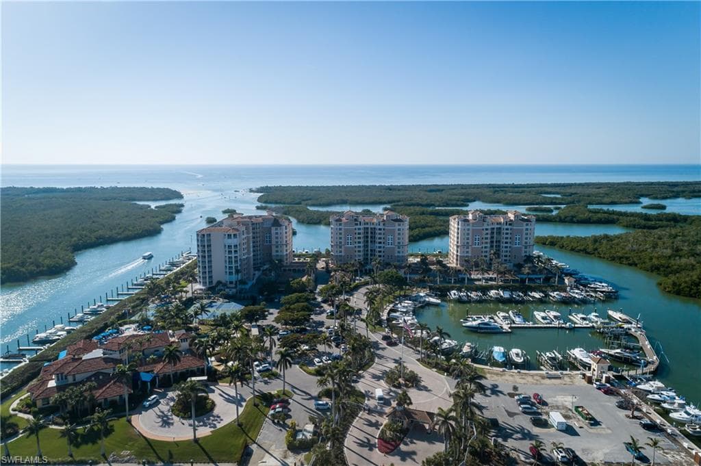 425 Dockside Dr 605, Naples, FL 34110-28