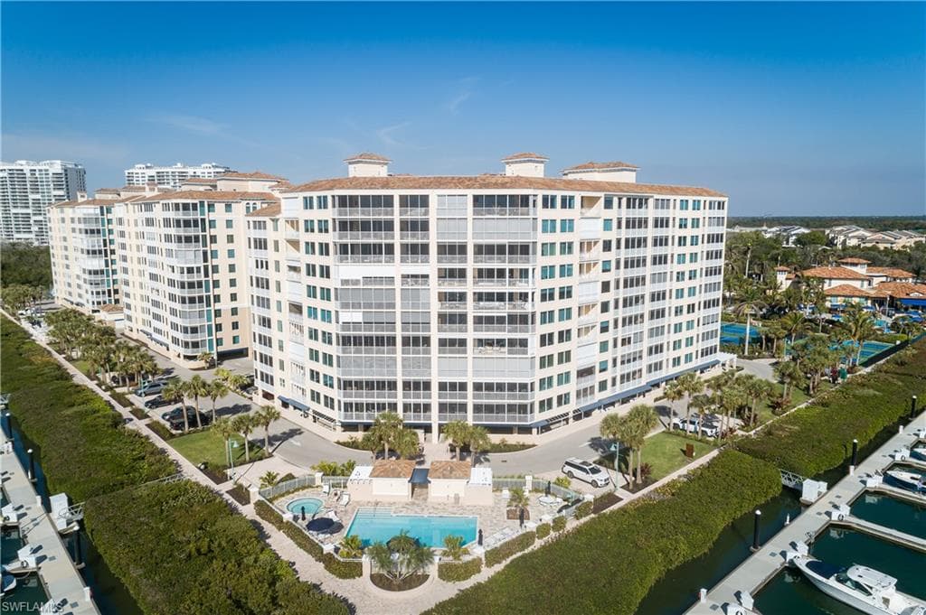 425 Dockside Dr 605, Naples, FL 34110-32