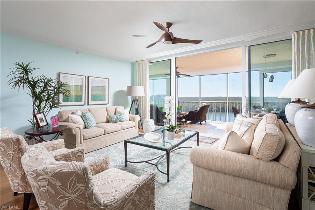 425 Dockside Dr 605, Naples, FL 34110-4