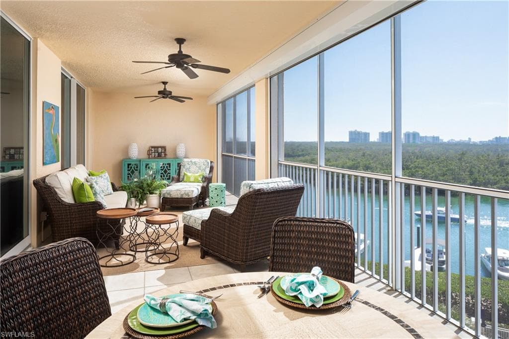 425 Dockside Dr 605, Naples, FL 34110-7