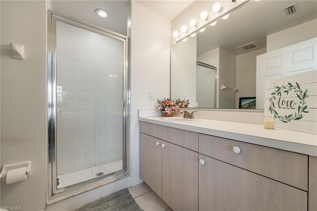 3347 Key Dr 31, North Fort Myers, FL 33903-22