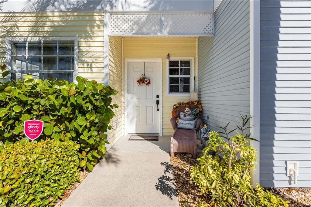 3347 Key Dr 31, North Fort Myers, FL 33903-2