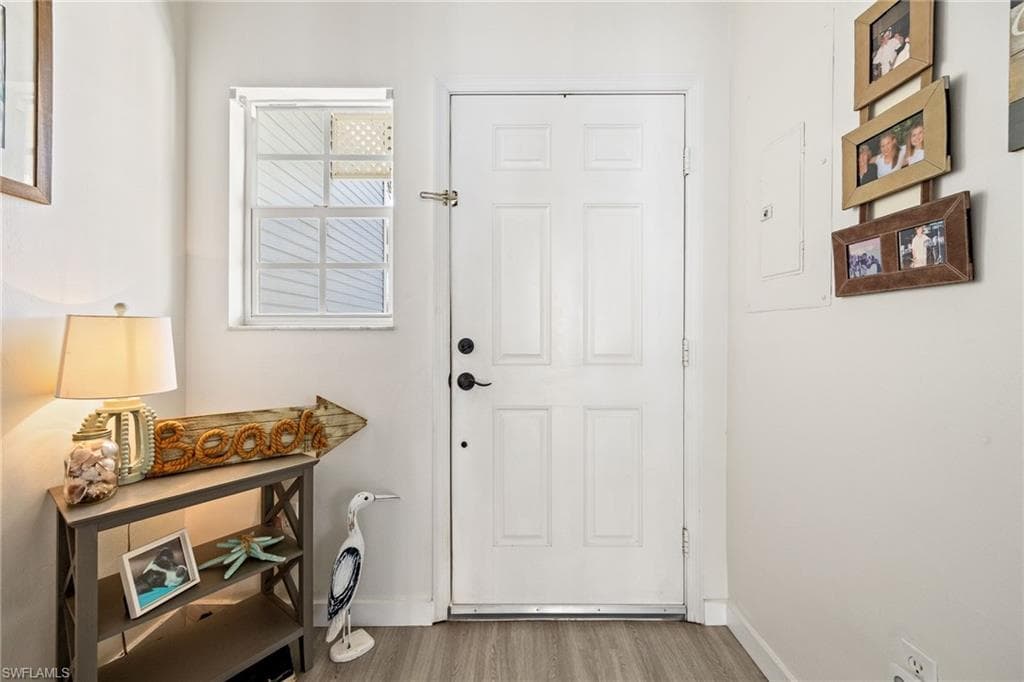 3347 Key Dr 31, North Fort Myers, FL 33903-3