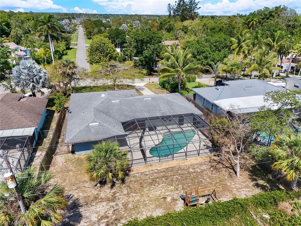 79 Constitution Dr, Naples, FL 34112-32